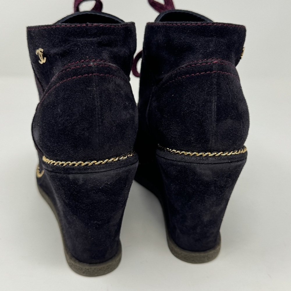 CHANEL Wedge Suede Burgundy Wedge Boots - Picture 14 of 16